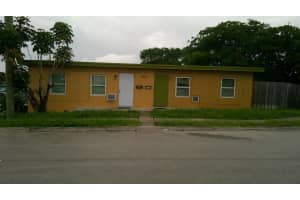 900 W 9th Street 1, Riviera Beach