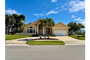 400 Corsair Drive, North Palm Beach
