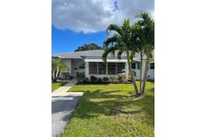 1225 Club Drive W B, Delray Beach