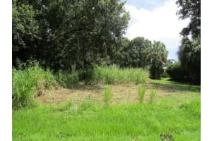 1662 Sunport Road, Sebastian