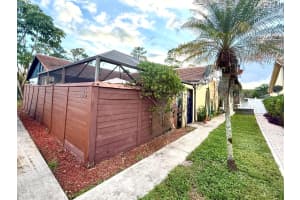 1275 Periwinkle Place, Wellington