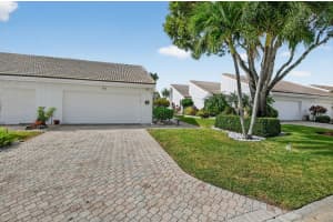 20010 Sawgrass Lane 4304, Boca Raton