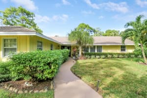 4877 Northlake Boulevard, Palm Beach Gardens
