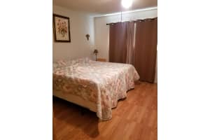 729 Lori Drive 405, Palm Springs