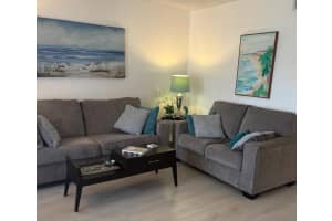 540 Sw South River Drive 204, Stuart