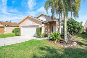 16 Ripley Way, Boynton Beach