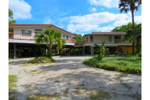 1464 Gallop Drive, Loxahatchee