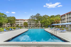 2650 Nw 49th Avenue 422, Lauderdale Lakes