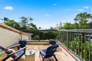 264 Everglade Avenue, Palm Beach