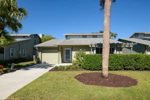 887 Ne Dahoon Terrace, Jensen Beach
