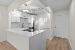 2647 Garden Drive 101, Lake Worth