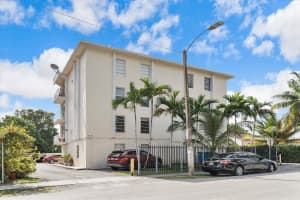 2138 Sw 6th Street 301, Miami