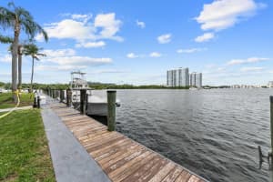 16546 Ne 26th Avenue 5h, North Miami Beach