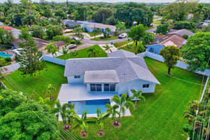135 Se 28th Court, Boynton Beach