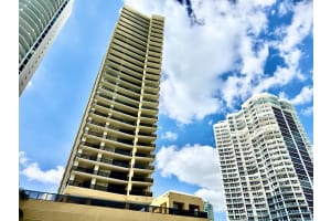 16275 Collins Avenue #1004, Sunny Isles Beach