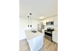 727 W Tiffany Dr 1, West Palm Beach