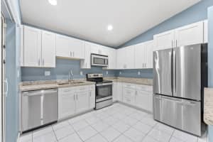 5857 Eagle Cay Circle, Coconut Creek