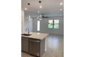 271 Sw Sally Way, Stuart