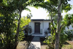 924 Nw 11th Court, Fort Lauderdale