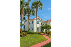 10920 Lakemore Lane 201, Boca Raton