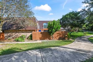 5708 Se Windsong Lane, Stuart