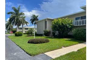 90 S Blvd Boulevard 2b, Boynton Beach