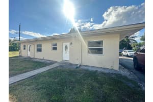 3434 State Street 3440, Lake Worth