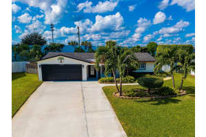 10339 Daphne Avenue, Palm Beach Gardens