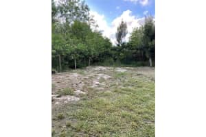 2432 42nd Street, Vero Beach