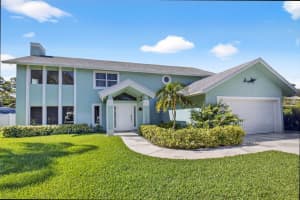 6701 Hillside Lane, Lake Worth
