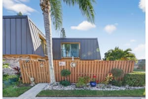 5773 Se Windsong Lane 603, Stuart