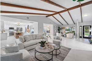 9 Old Fence Road, Palm Beach Gardens