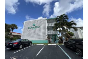 131 Shore Court C1, North Palm Beach