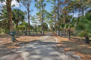 1713 Arabian Drive, Loxahatchee