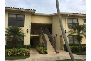 1475 Lake Crystal Drive D, West Palm Beach