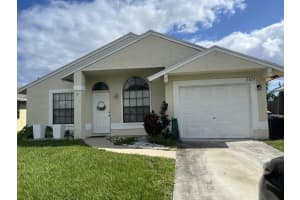 5879 Se Wilsie Drive, Stuart