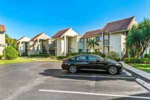 5589 Fairway Park Drive 202, Boynton Beach