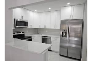 4995 Sable Pine Circle B2, West Palm Beach