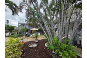 201 S Lakeside Drive 8, Lake Worth Beach