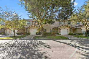 6374 Park Lake Circle, Boynton Beach