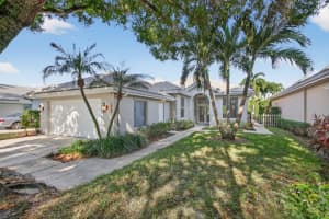 1245 Owl Pointe Circle, West Palm Beach