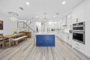 6822 Via Regina, Boca Raton