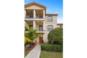 1901 Se High Springs Drive, Port Saint Lucie