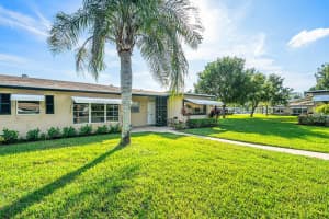 1010 Circle Terrace E C, Delray Beach