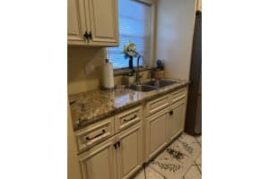 26 Golfs Edge B, West Palm Beach