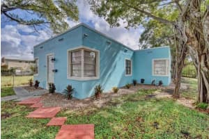 3000 Broadway 3, West Palm Beach