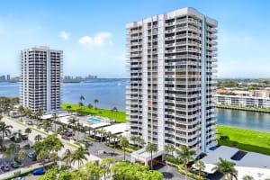 123 Lakeshore Drive 445, North Palm Beach