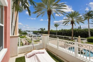 806 E Windward Way 217, Lantana