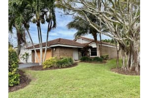 4105 Nw 1st Court, Delray Beach