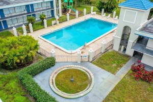 4645 N Socrum Loop Road 101, Lakeland